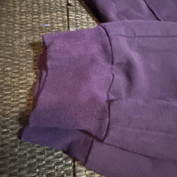 Figs Deep Purple Scrub Set - Picture 5 of 7